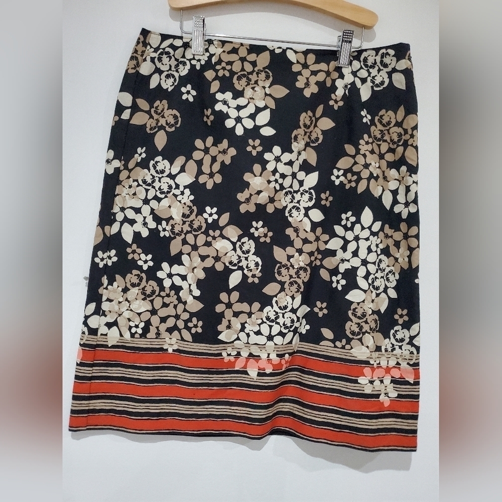 G.H. BASS & co 100% cotton floral skirt size 4 black tan white orange